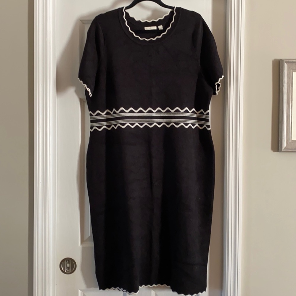 New! Black and white sweater dress